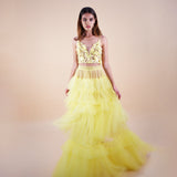 Yellow Tiered tulle voluminous skirt walking in the dress
