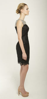 Sleeveless lace dress