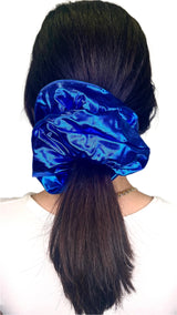 metallic narces scrunchie